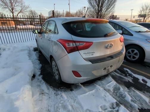 2016 Hyundai Elantra GT Base