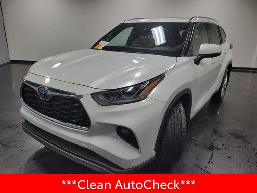 2023 Toyota Highlander Hybrid Platinum