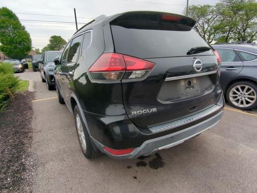 Magnetic Black 2018 Nissan Rogue SV