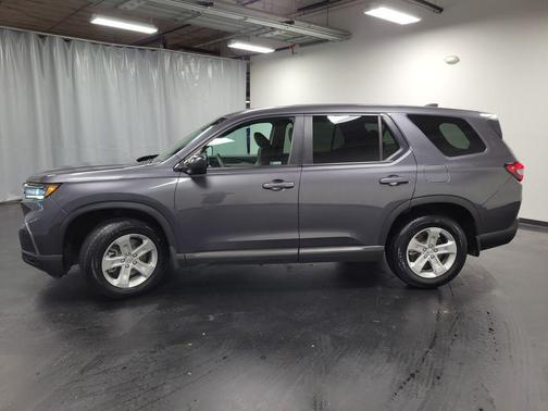 2023 Honda Pilot AWD LX