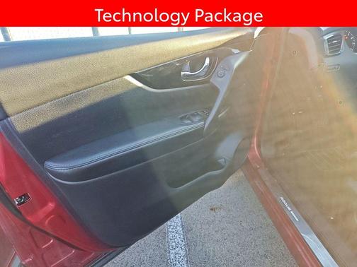 Scarlet Ember Tintcoat 2019 Nissan Rogue Sport SV