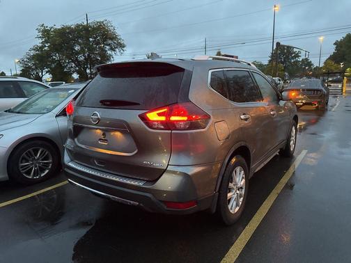 2018 Nissan Rogue SV