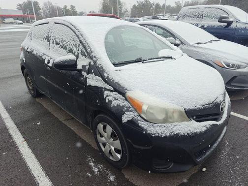 2012 Toyota Yaris L