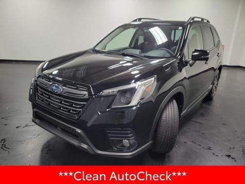 Crystal Black Silica 2023 Subaru Forester Limited
