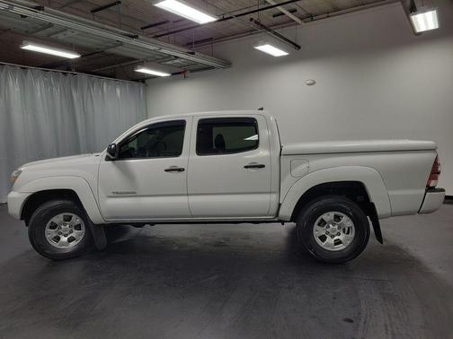 2015 Toyota Tacoma Base