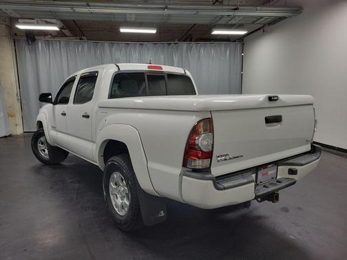2015 Toyota Tacoma Base