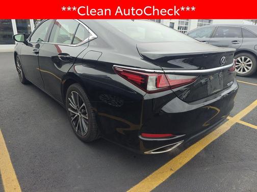 2022 Lexus ES 350 Base