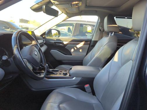 2020 Toyota Highlander Limited