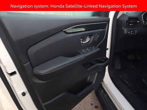 Platinum White 2024 Honda Pilot Elite