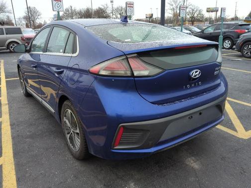 2021 Hyundai IONIQ Plug-In Hybrid SEL