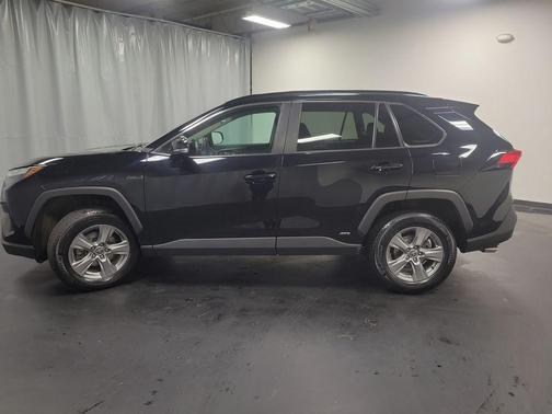 Midnight Black Metallic 2022 Toyota RAV4 Hybrid XLE