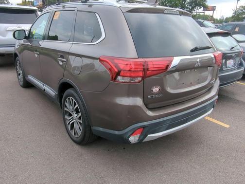 2018 Mitsubishi Outlander LE