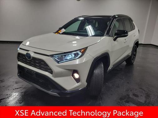 2021 Toyota RAV4 Hybrid SE