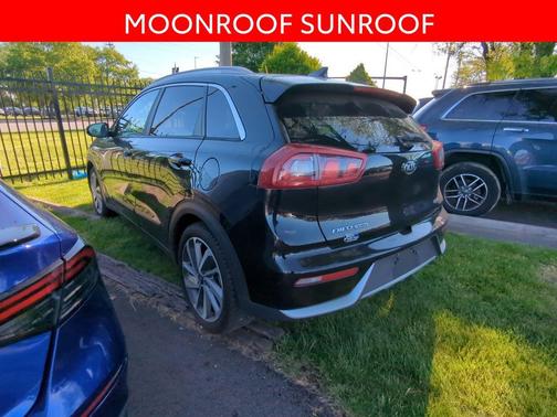 Aurora Black Pearl 2017 Kia Niro Touring