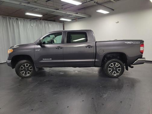 Magnetic Gray Metallic 2016 Toyota Tundra SR5