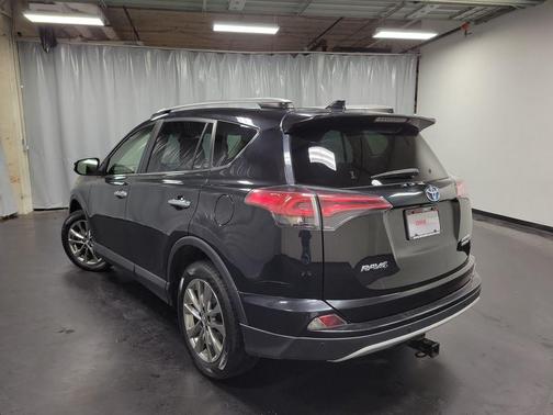 2017 Toyota RAV4 Hybrid Limited