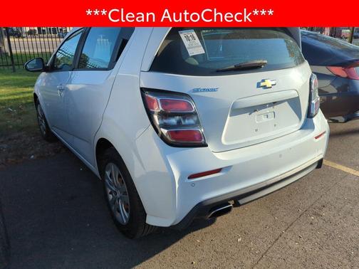 2020 Chevrolet Sonic FWD Hatchback 1FL 5-Door