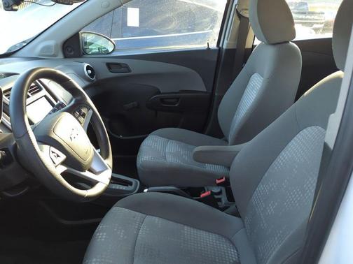 2020 Chevrolet Sonic FWD Hatchback 1FL 5-Door