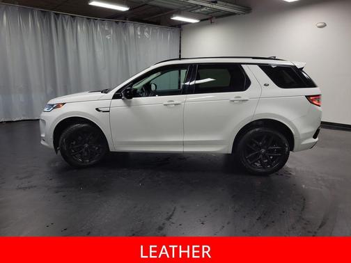 Fuji White 2024 Land Rover Discovery Sport Core S