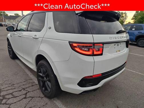 Fuji White 2024 Land Rover Discovery Sport Core S