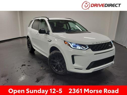 Fuji White 2024 Land Rover Discovery Sport Core S