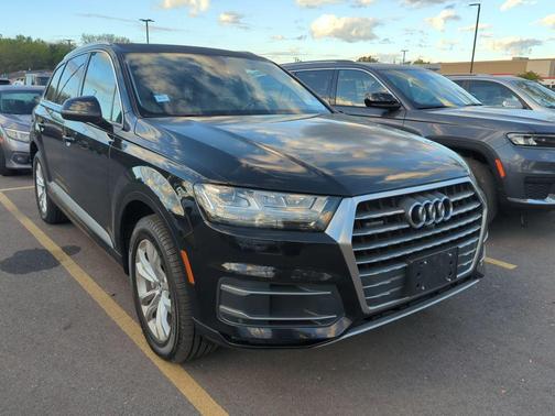 2019 Audi Q7 45 Premium