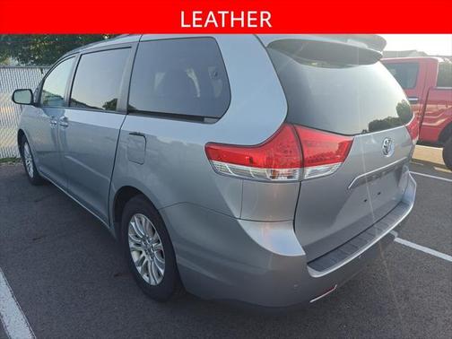 2014 Toyota Sienna XLE