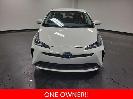 2022 Toyota Prius LE
