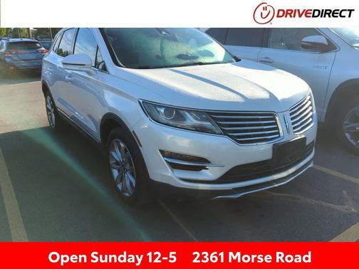 White Platinum Metallic Tri-Coat 2017 Lincoln MKC Select