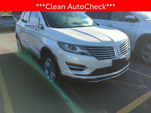 White Platinum Metallic Tri-Coat 2017 Lincoln MKC Select