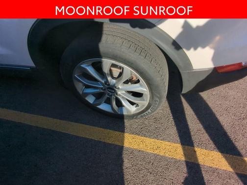 White Platinum Metallic Tri-Coat 2017 Lincoln MKC Select