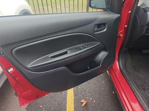 2021 Mitsubishi Mirage ES