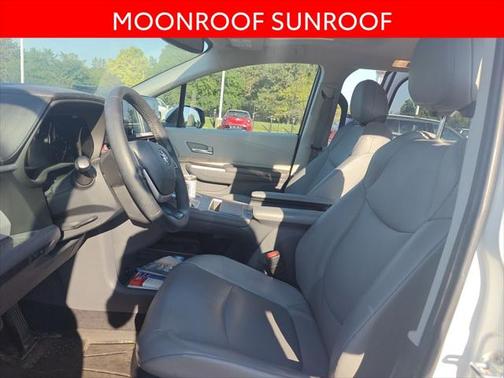 2022 Toyota Sienna XLE 7 Passenger