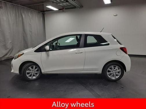 2015 Toyota Yaris LE