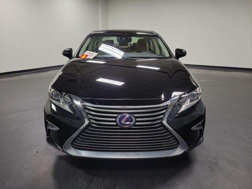 2016 Lexus ES 300h Base