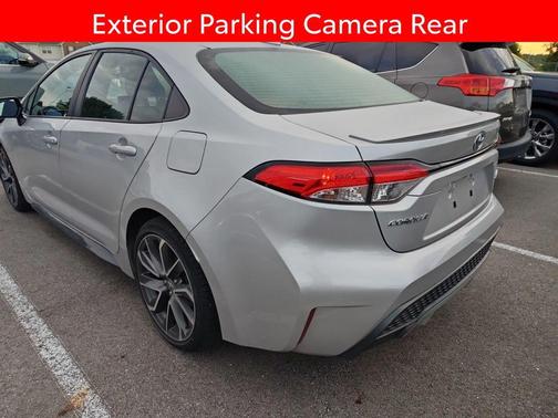 Classic Silver Metallic 2022 Toyota Corolla SE