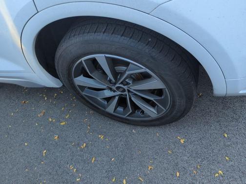 2021 Audi Q5 45 Premium Plus