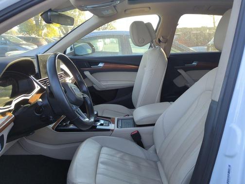 2021 Audi Q5 45 Premium Plus