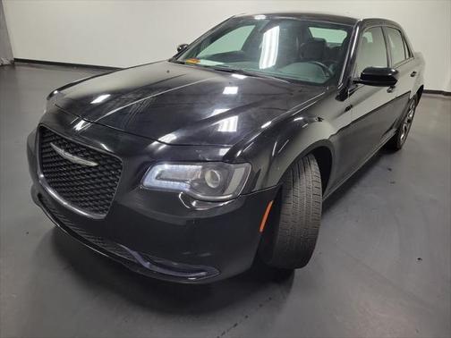 2018 Chrysler 300 S