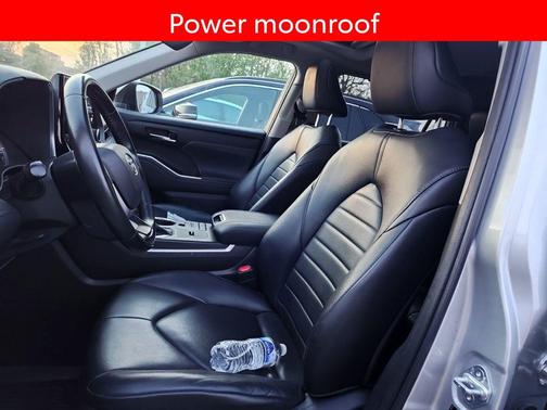 Celestial Silver Metallic 2022 Toyota Highlander Hybrid XLE