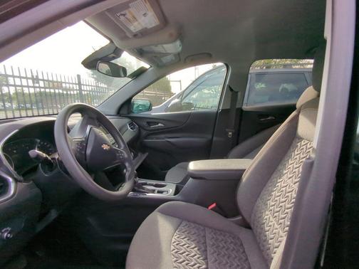 Mosaic Black Metallic 2024 Chevrolet Equinox 1LT