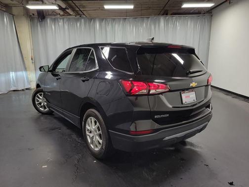 Mosaic Black Metallic 2024 Chevrolet Equinox 1LT