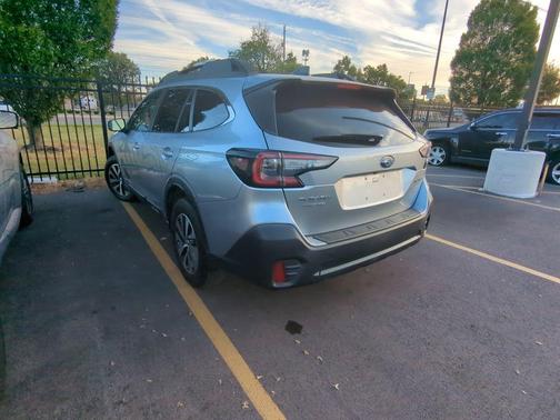 2020 Subaru Outback Premium