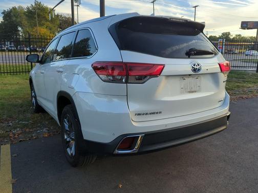 2017 Toyota Highlander Hybrid Platinum