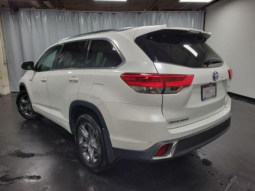 2017 Toyota Highlander Hybrid Platinum