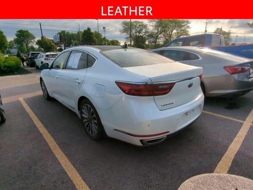 Snow White Pearl 2017 Kia Cadenza Technology