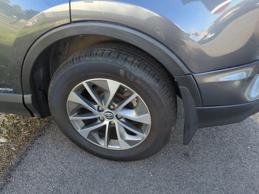 Magnetic Gray Metallic 2017 Toyota RAV4 Hybrid XLE