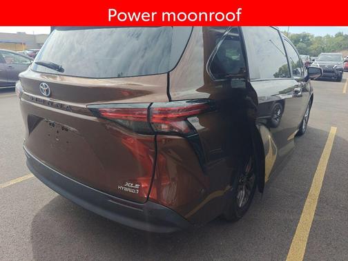 2021 Toyota Sienna XLE 7 Passenger