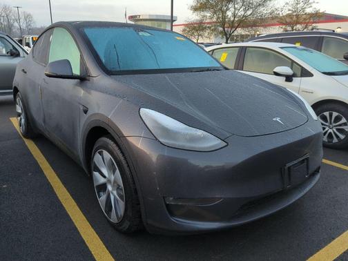 2023 Tesla Model Y Long Range Dual Motor All-Wheel Drive