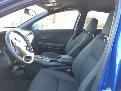 2022 Honda HR-V 2WD Sport